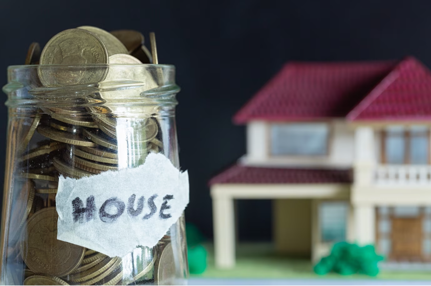 Innovative Saving Strategies for Renters: Making Every Dollar Count